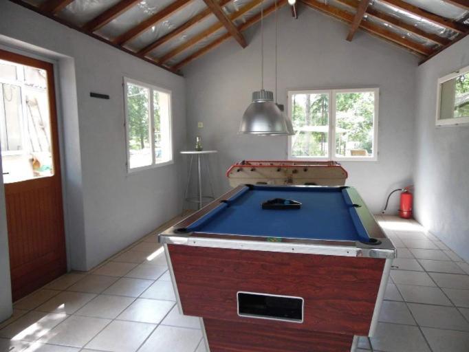 Camping Les Paillotes Payrac Exterior foto